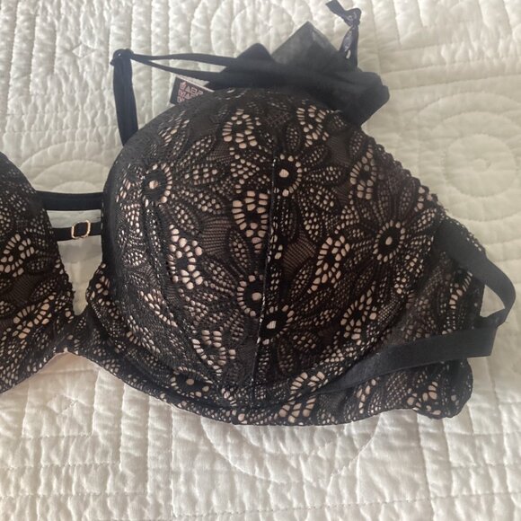 NWT Victoria’s Secret Very Sexy 32C Push Up Padded Multi-way Black Lace Bra - Picture 9 of 10